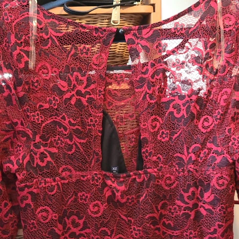 Dress - Picture 4 of 4